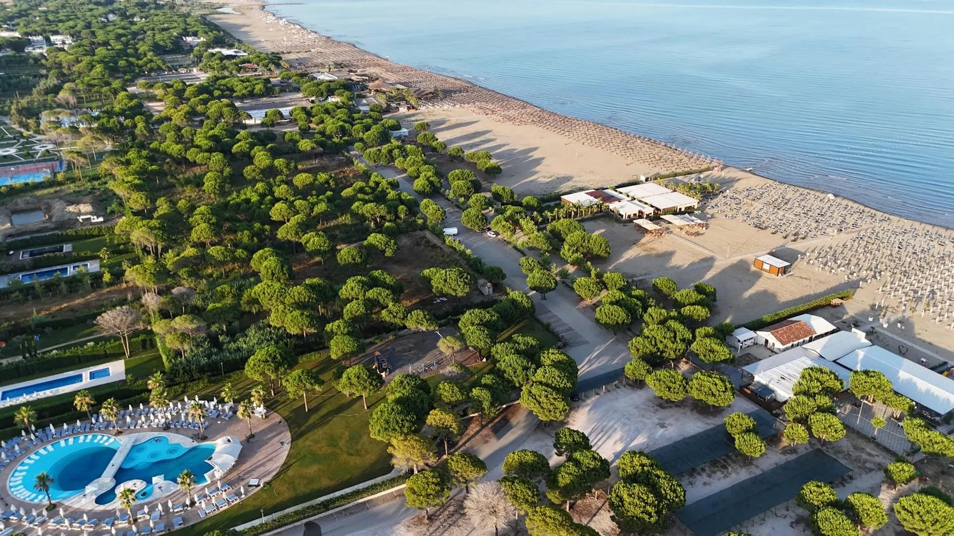 Sunny Beach Apartments - 180 Durres