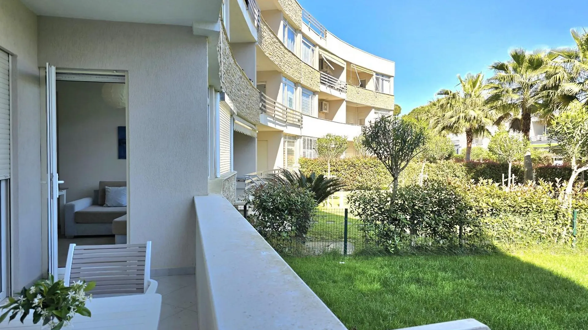 Sunny Beach Apartments - 180 Durres 0*,  Albania