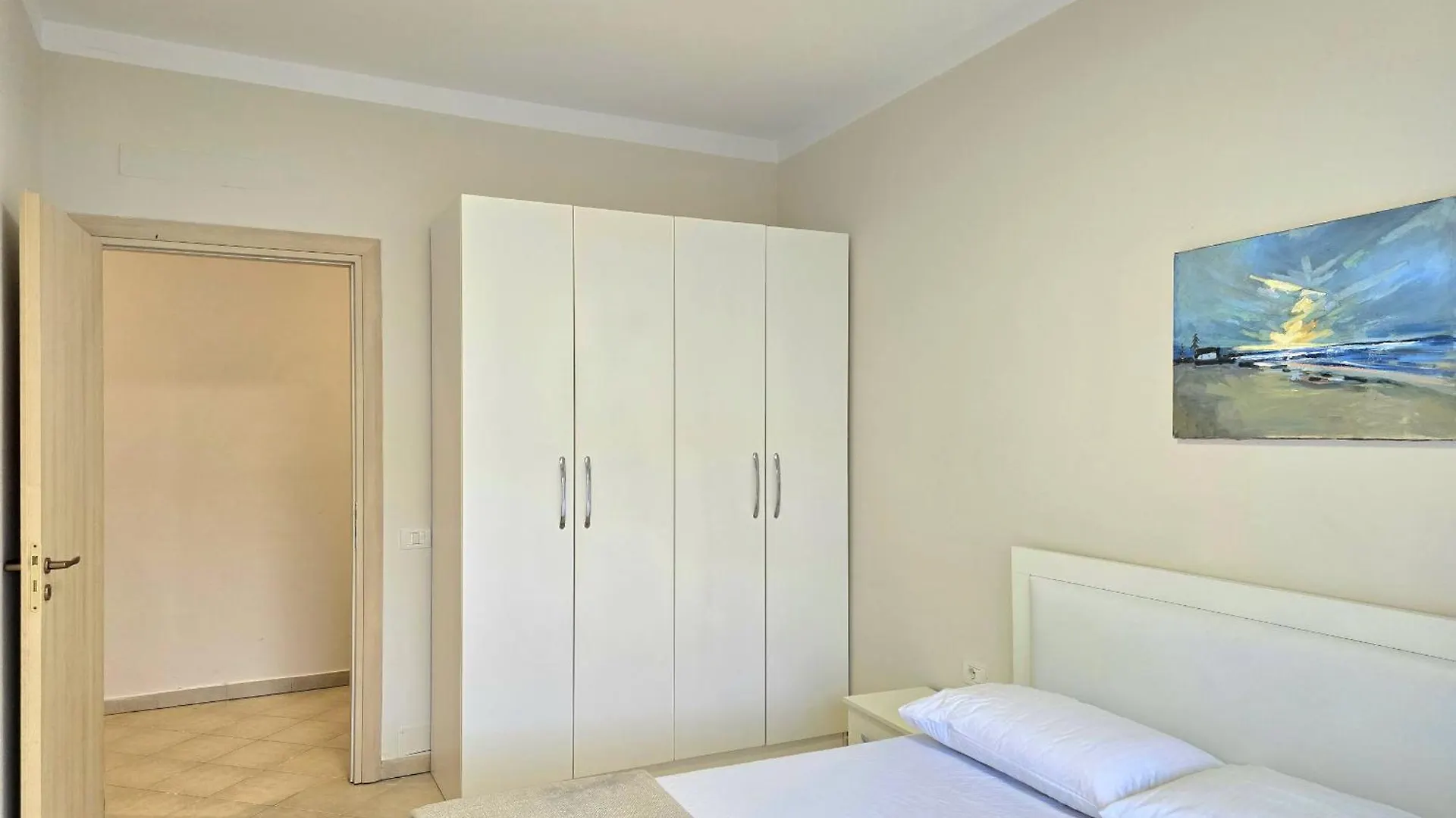 Sunny Beach Apartments - 180 Durres