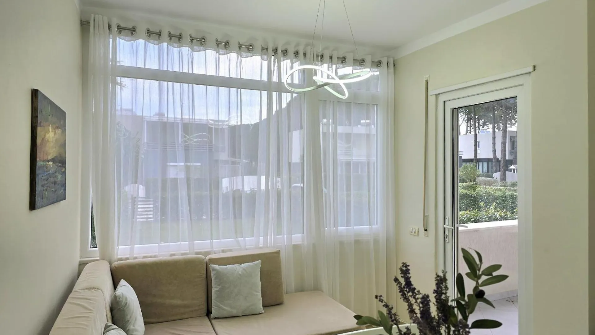 Sunny Beach Apartments - 180 Durres