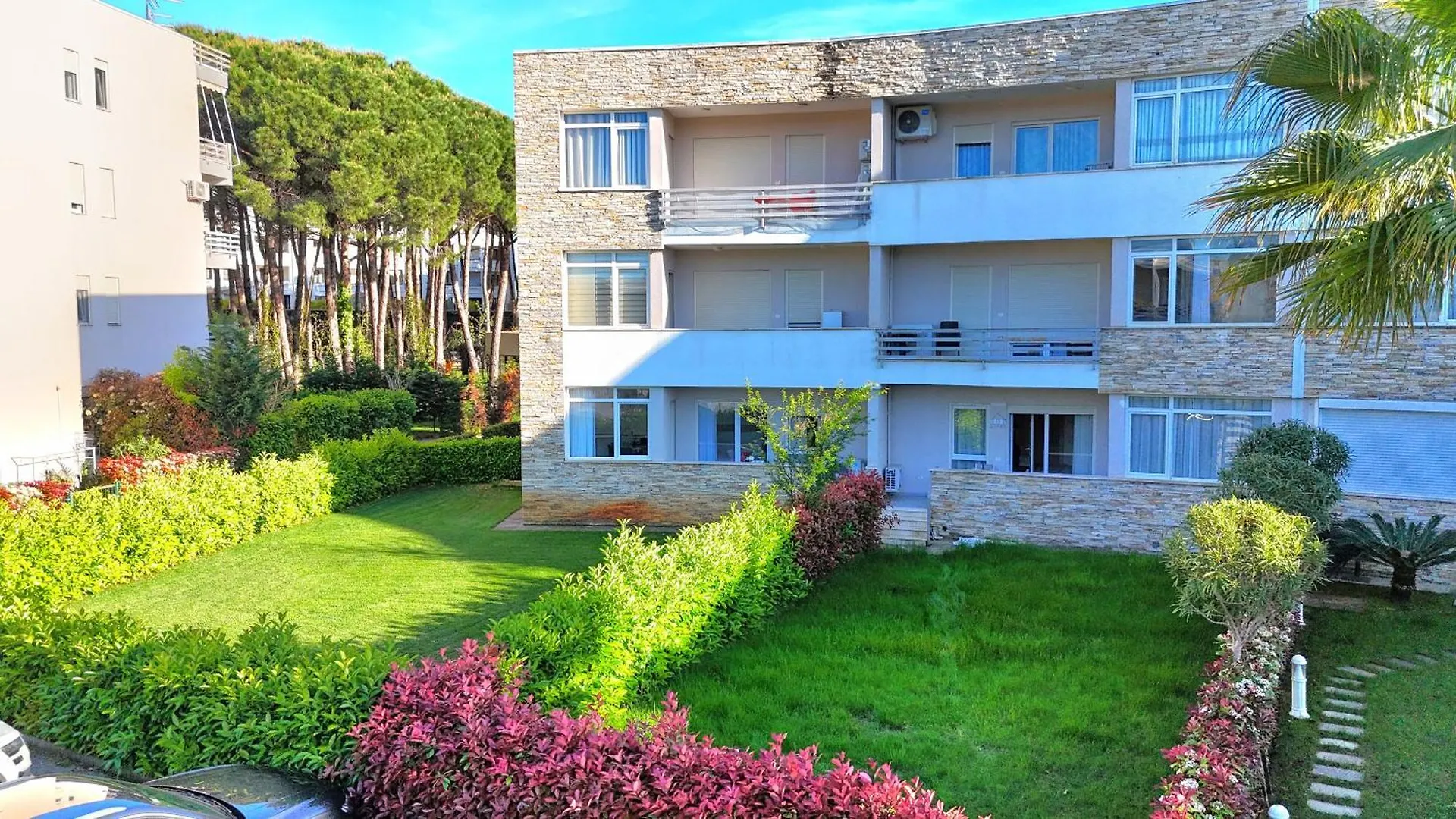Sunny Beach Apartments - 180 Durres